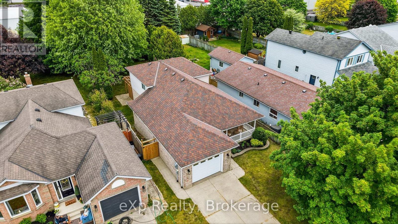 957 WATERLOO STREET - Image 2