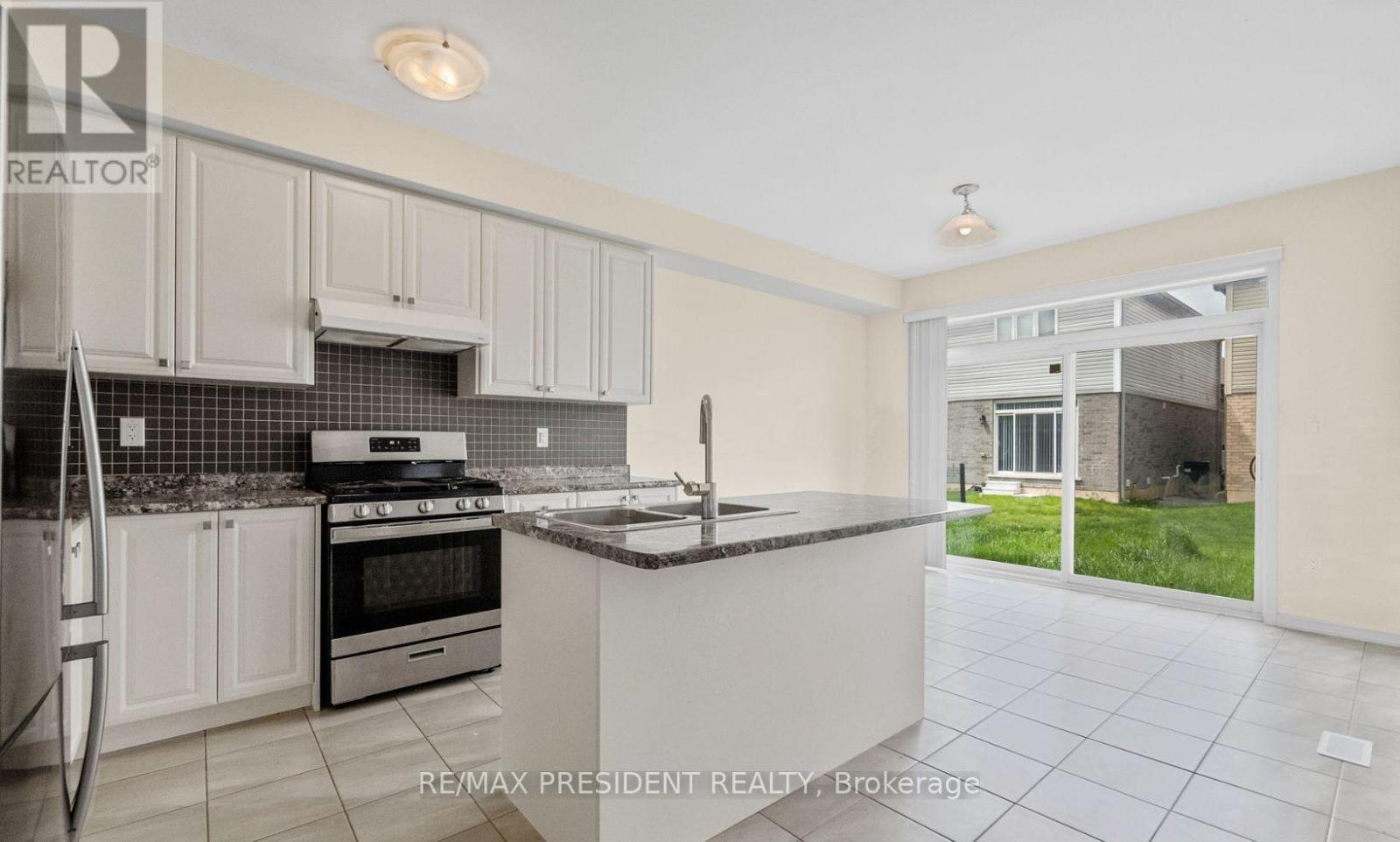 25 SEANESY DRIVE - 7