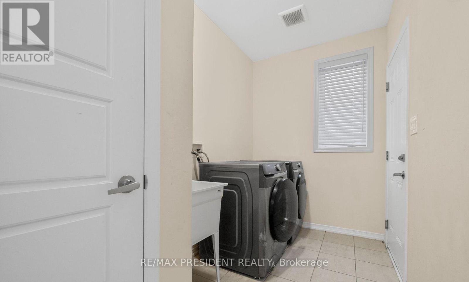 25 SEANESY DRIVE - 23