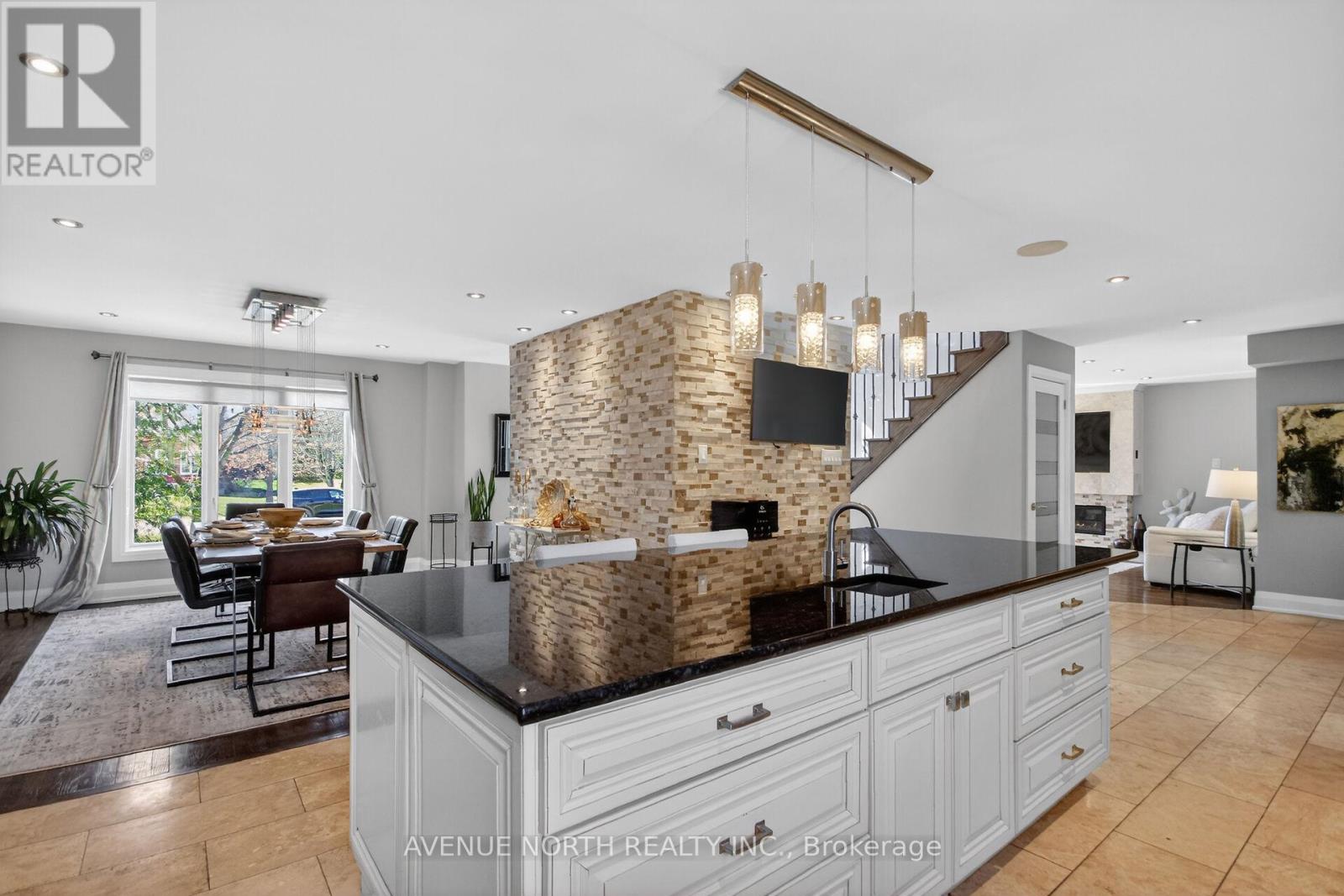 1317 CORNFIELD CRESCENT - 20