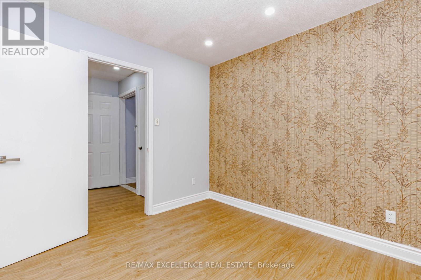 15 MAIDSTONE CRESCENT - 24