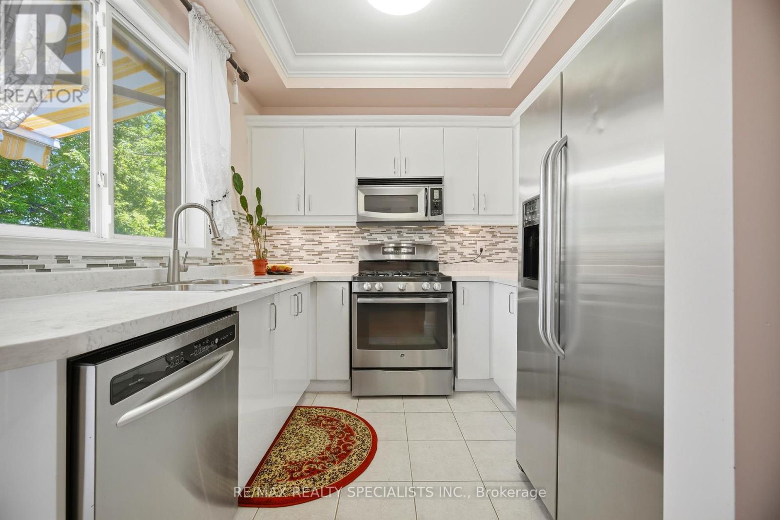#1 3071 TREADWELLS DRIVE - 13