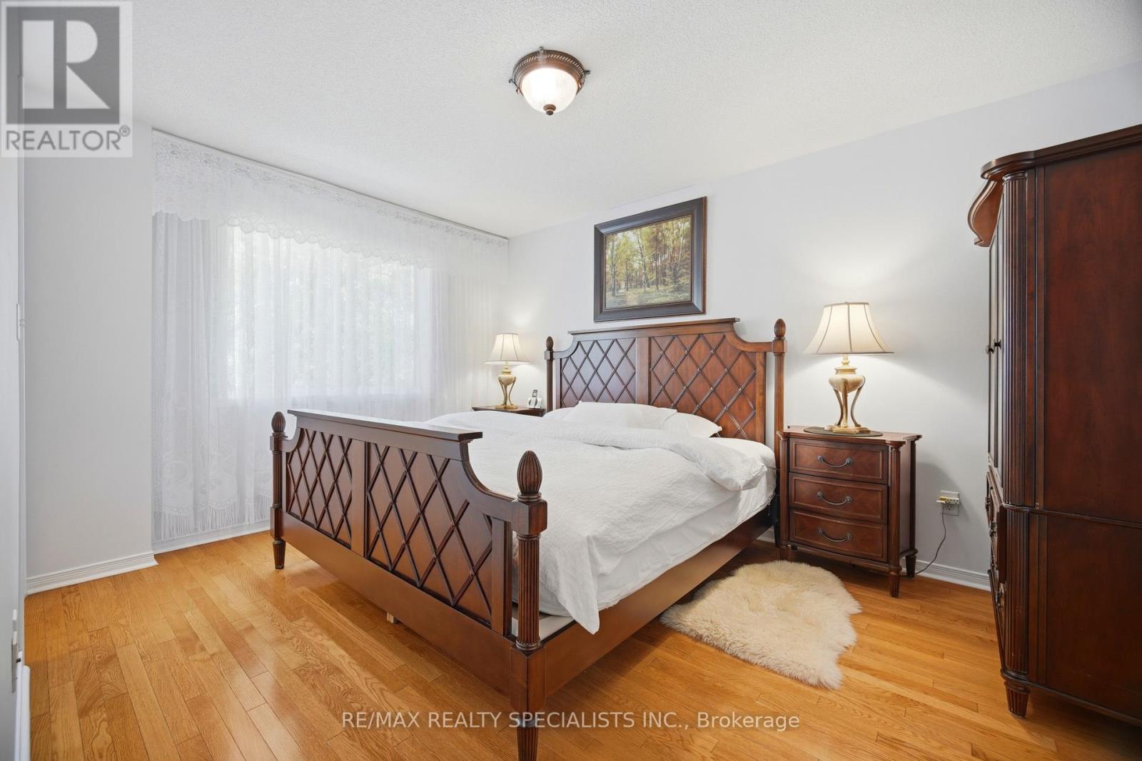 #1 3071 TREADWELLS DRIVE - 21