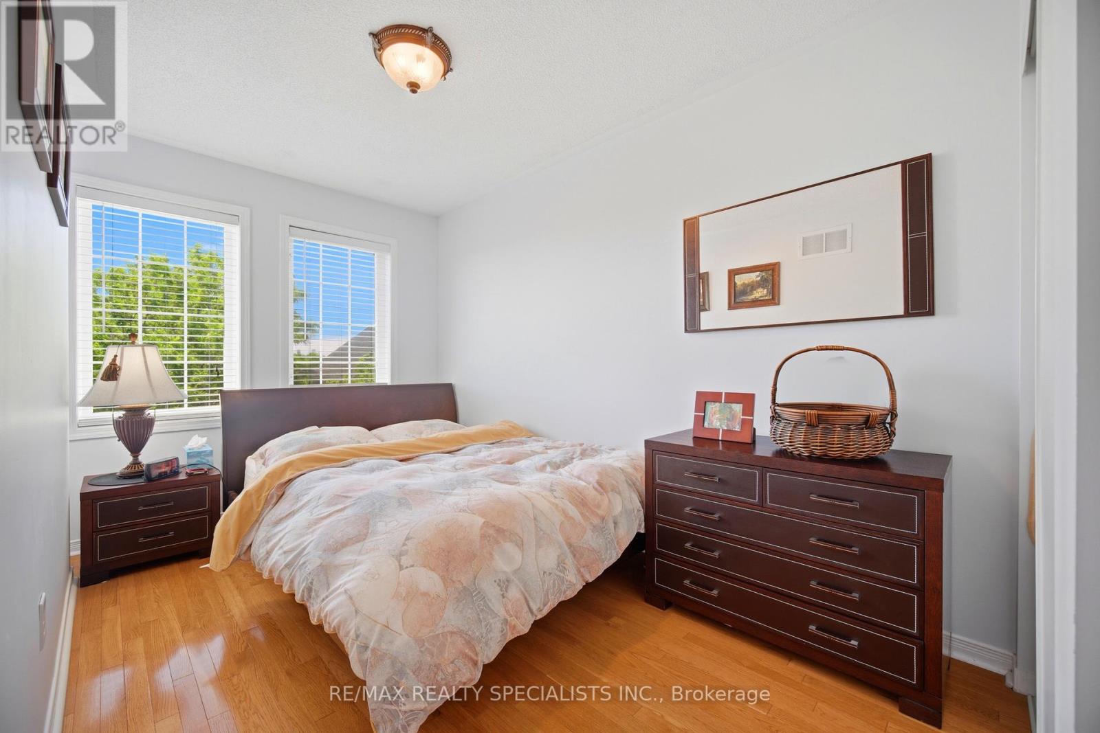 #1 3071 TREADWELLS DRIVE - 25