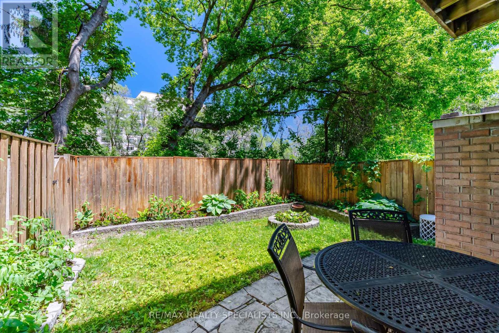 #1 3071 TREADWELLS DRIVE - 33