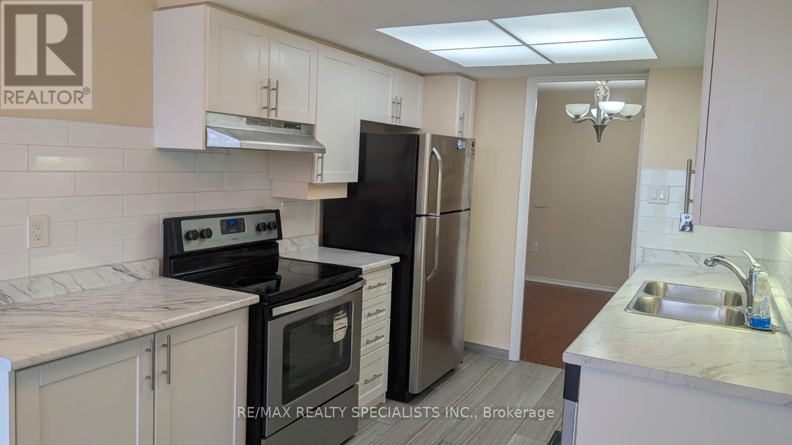 #505 20 CHERRYTREE DRIVE - 2