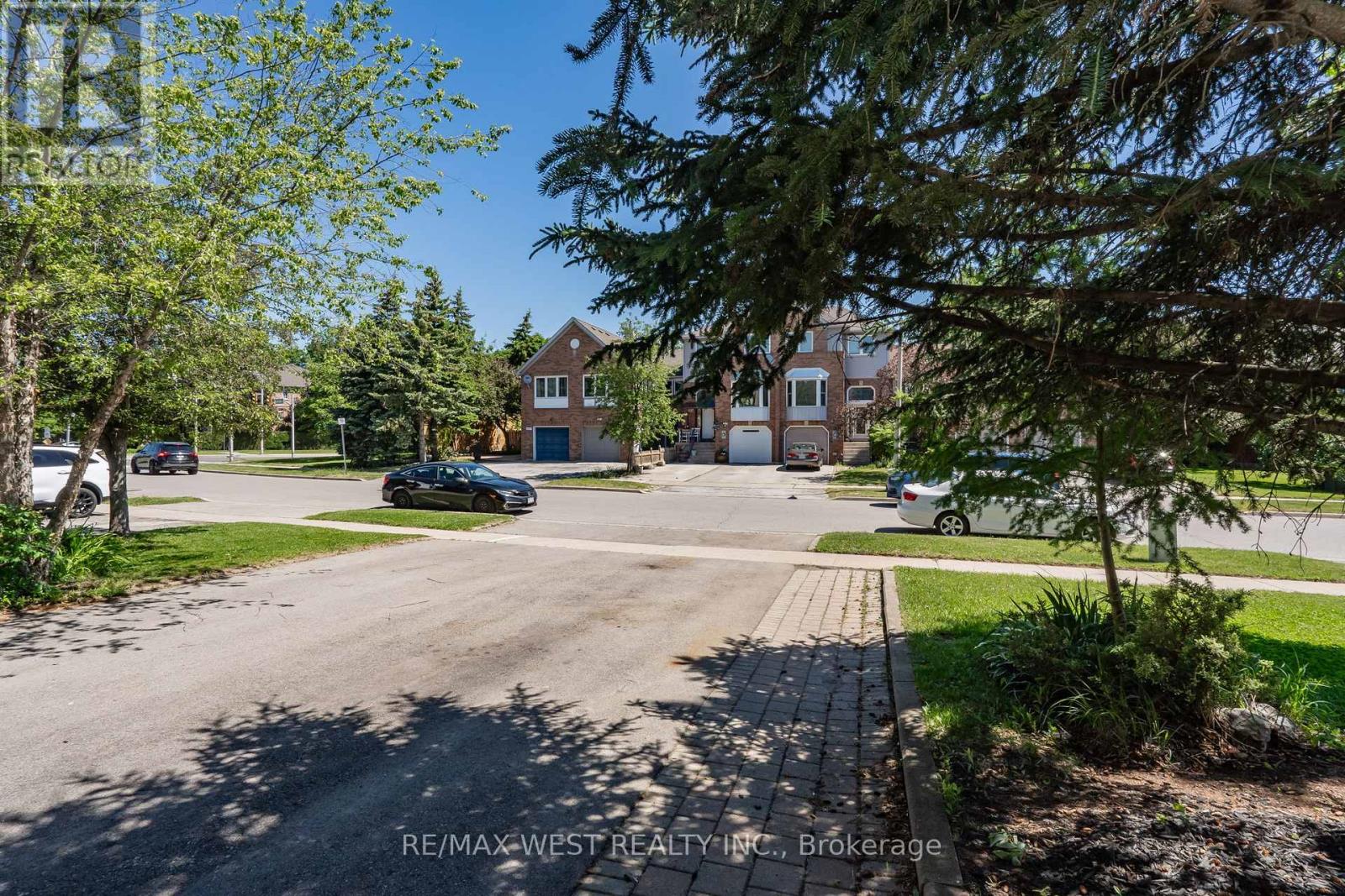 1216 LEEWOOD DRIVE - 4