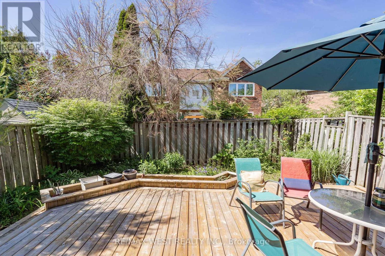 1216 LEEWOOD DRIVE - 41