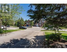 1216 Leewood Drive, Oakville, ON L6M3B3 Photo 35