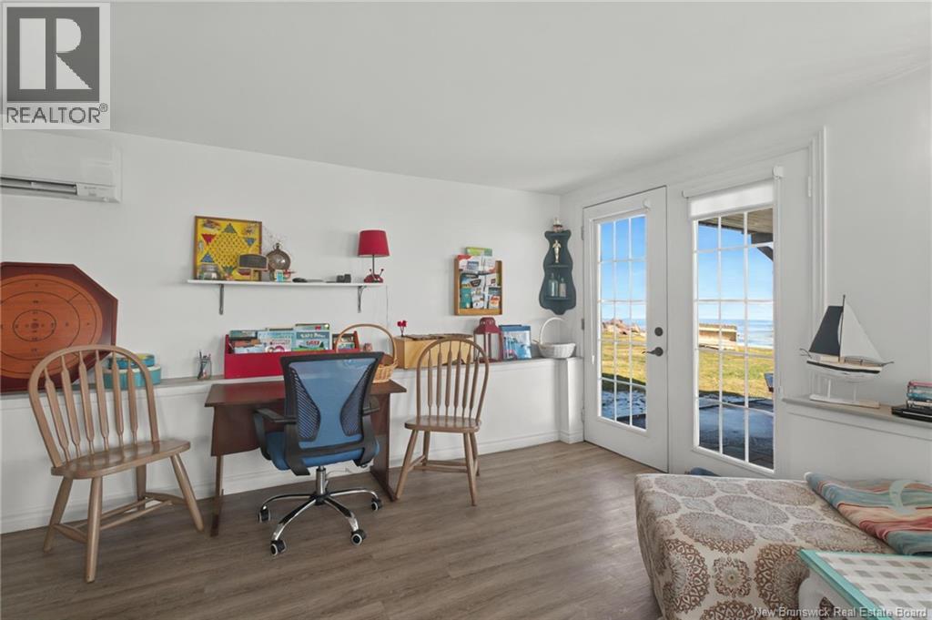2 De La Mer Boulevard - 27