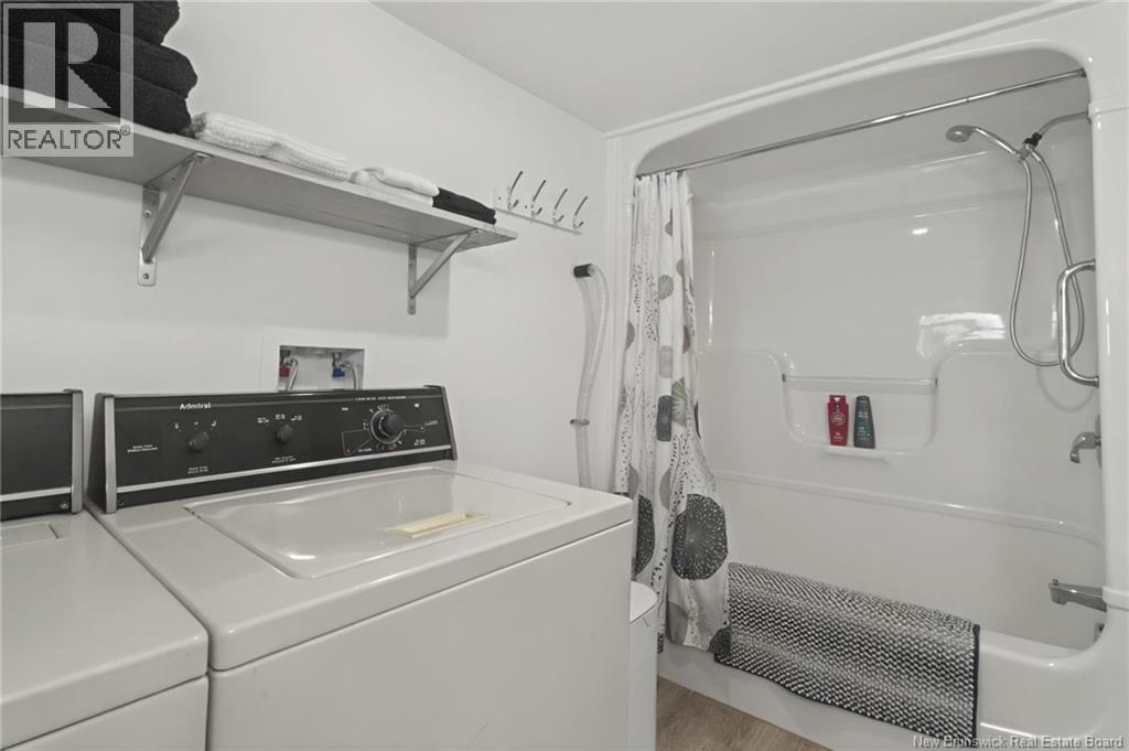 2 De La Mer Boulevard - 34