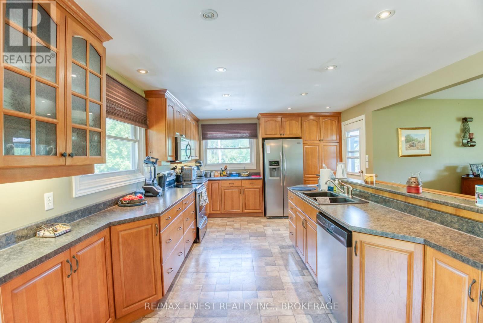 1286 BROCK ROAD - 17