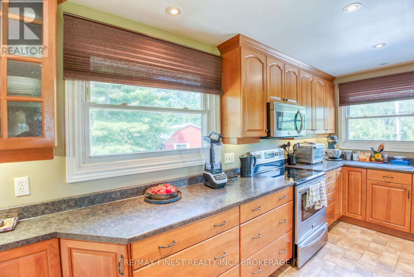 1286 BROCK ROAD - 18