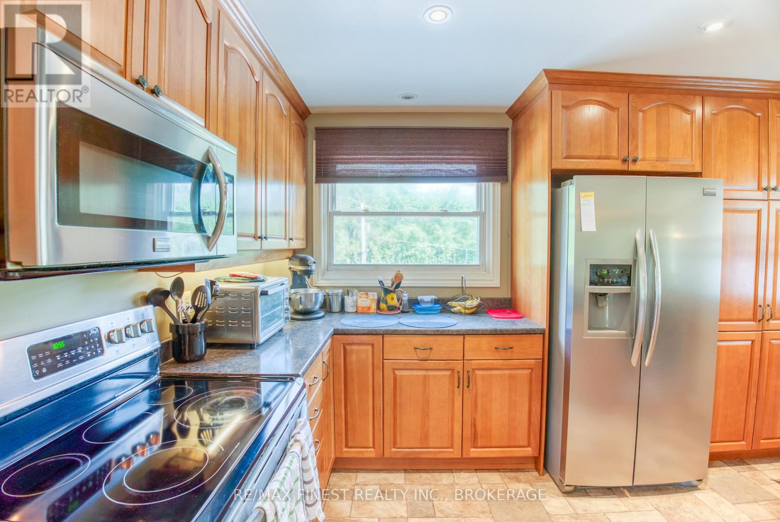 1286 BROCK ROAD - 19