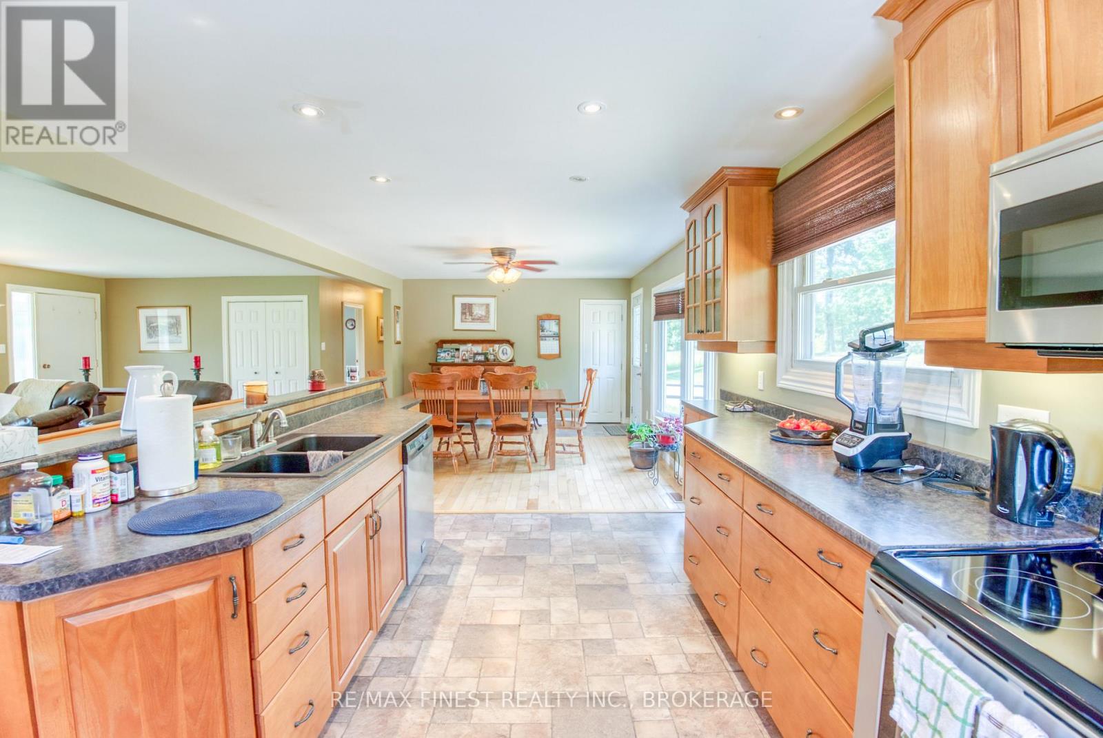 1286 BROCK ROAD - 21