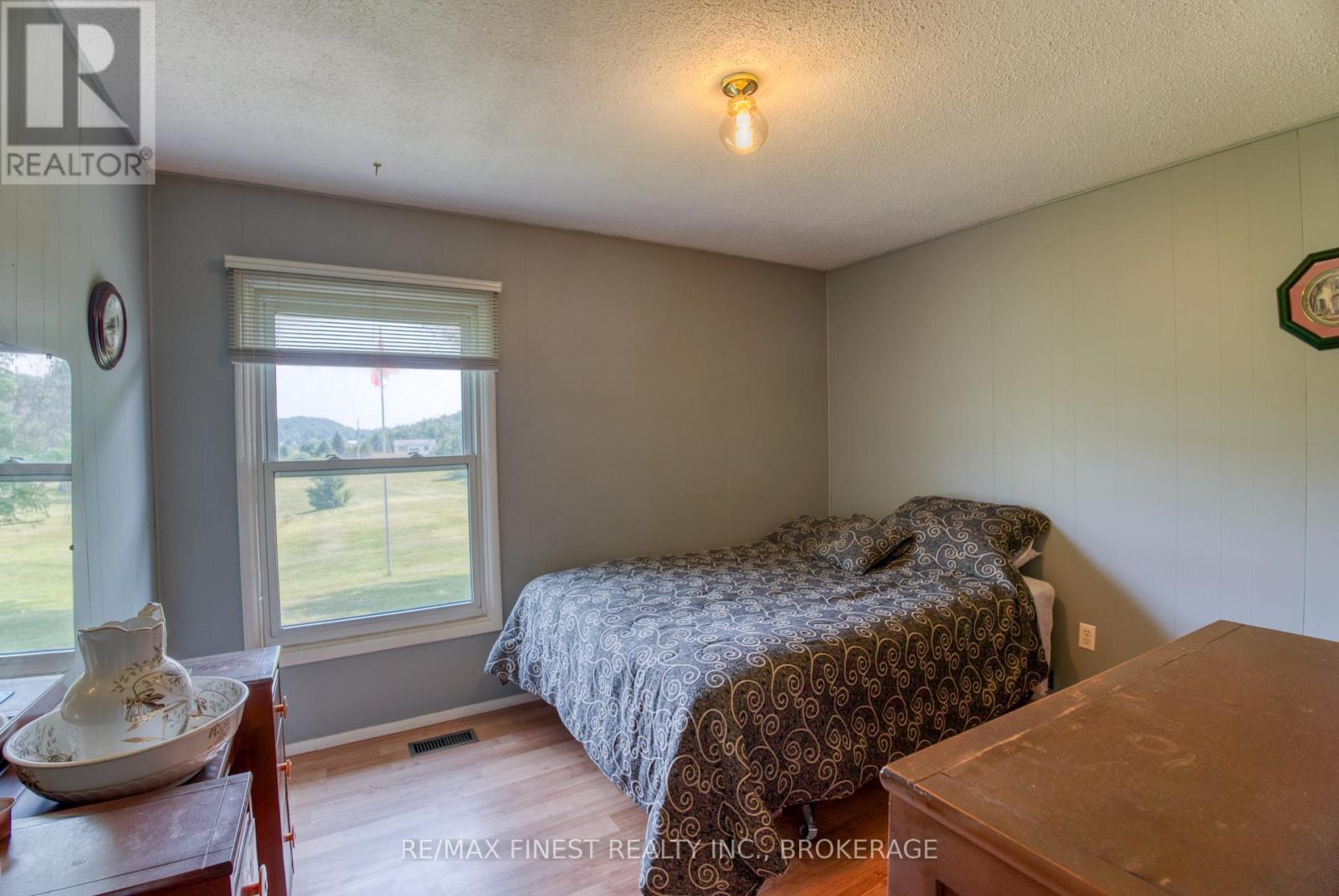 1286 BROCK ROAD - 29