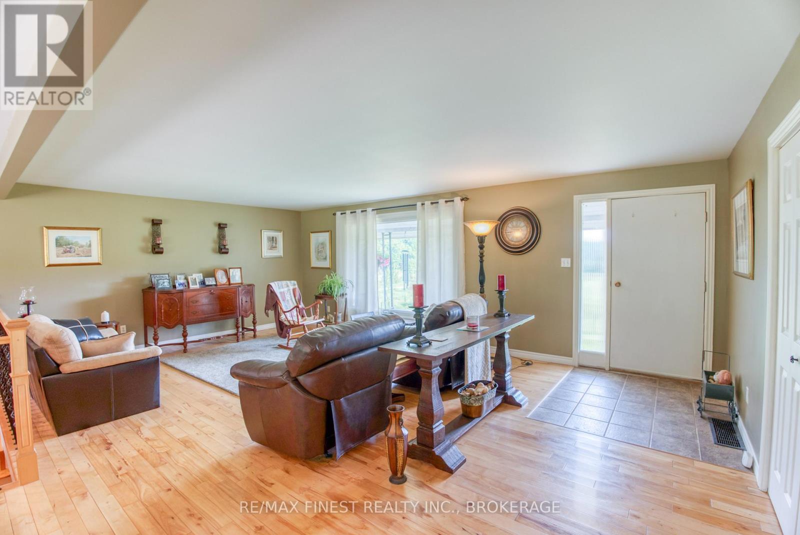 1286 BROCK ROAD - 8