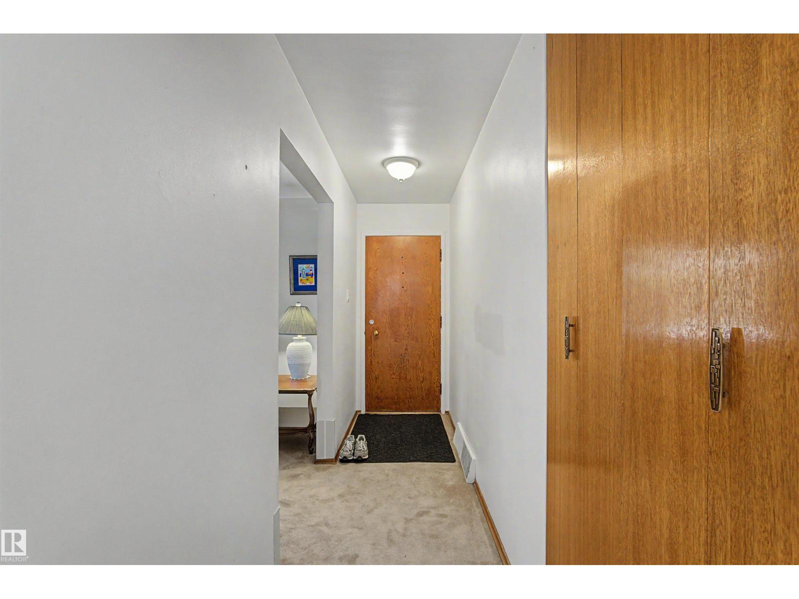 10647 147 ST NW - photo 4
