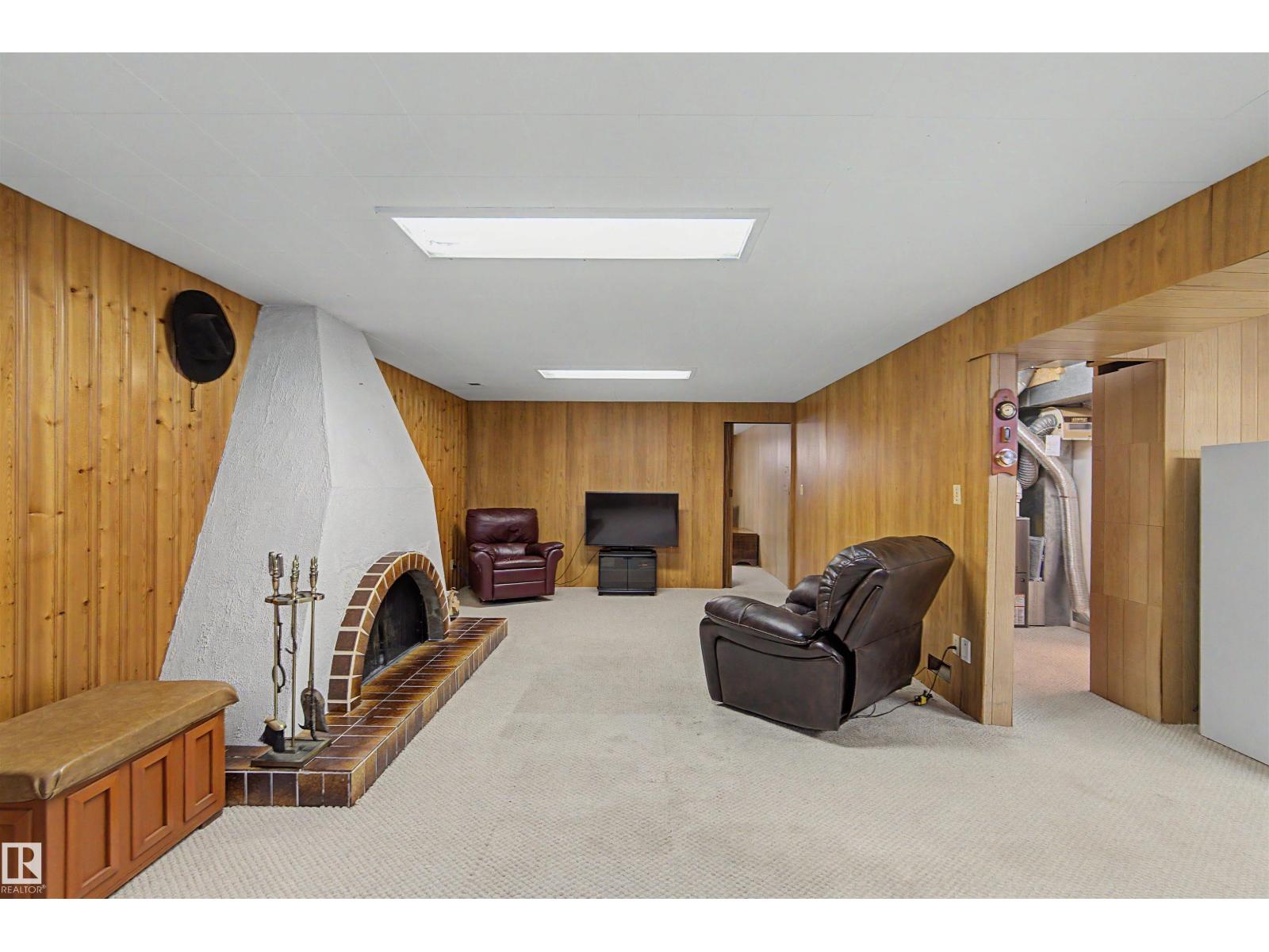 10647 147 ST NW — photo 48
