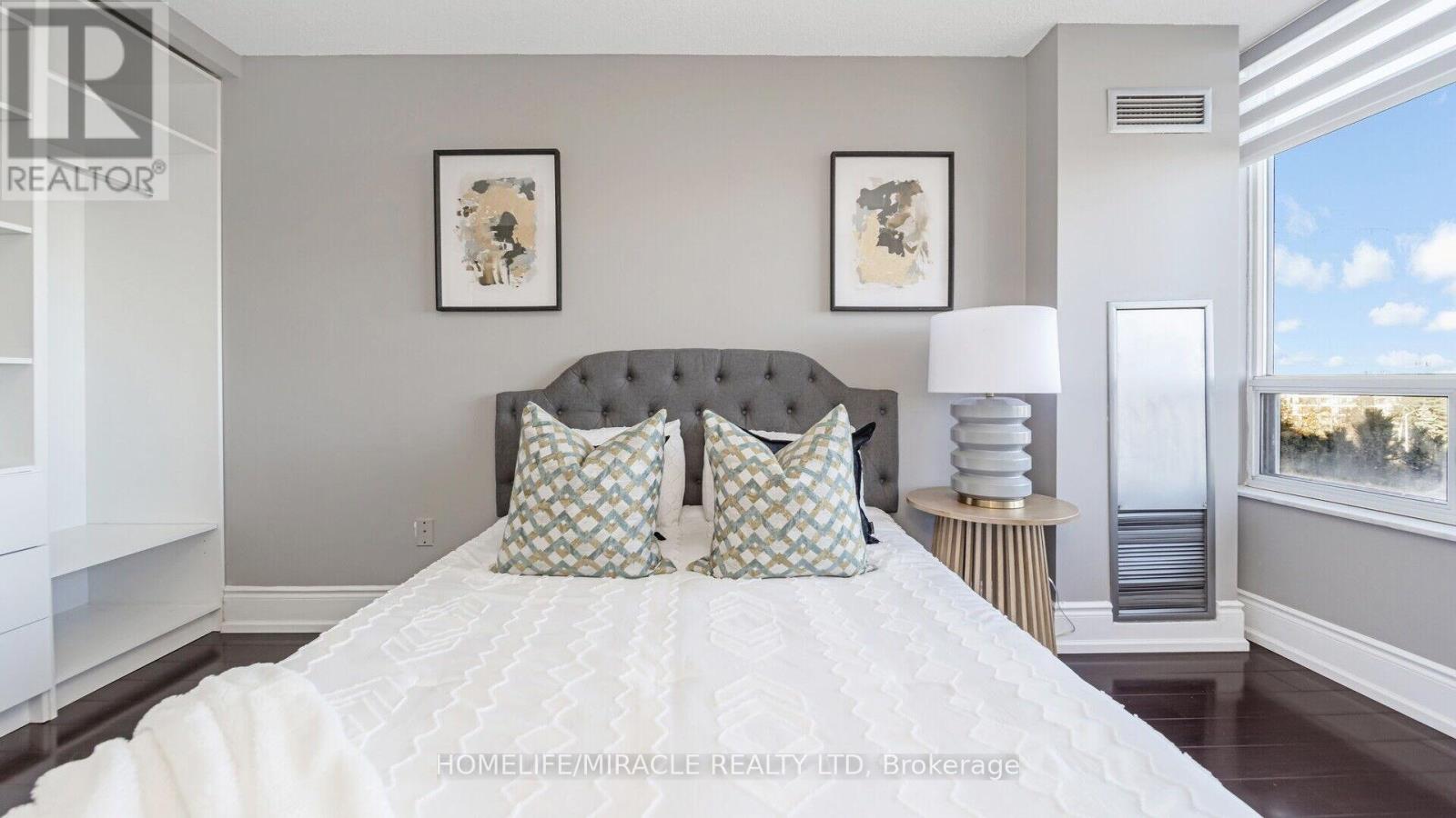 #510 22 HANOVER ROAD - 17