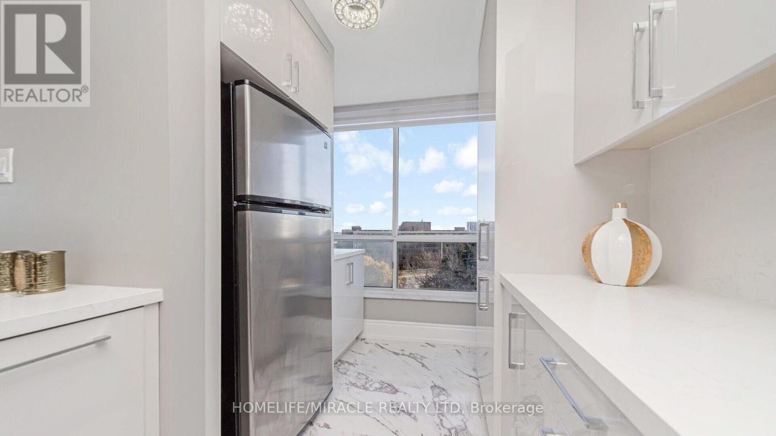 #510 22 HANOVER ROAD - 13