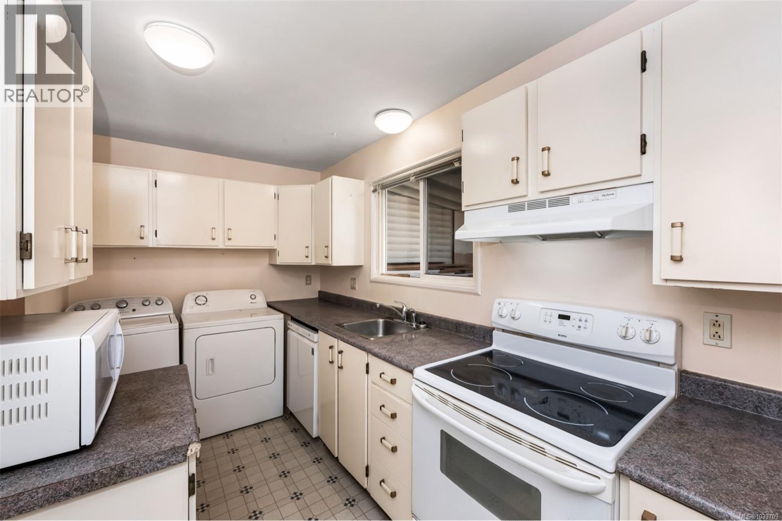 630 Dobson Rd - 13