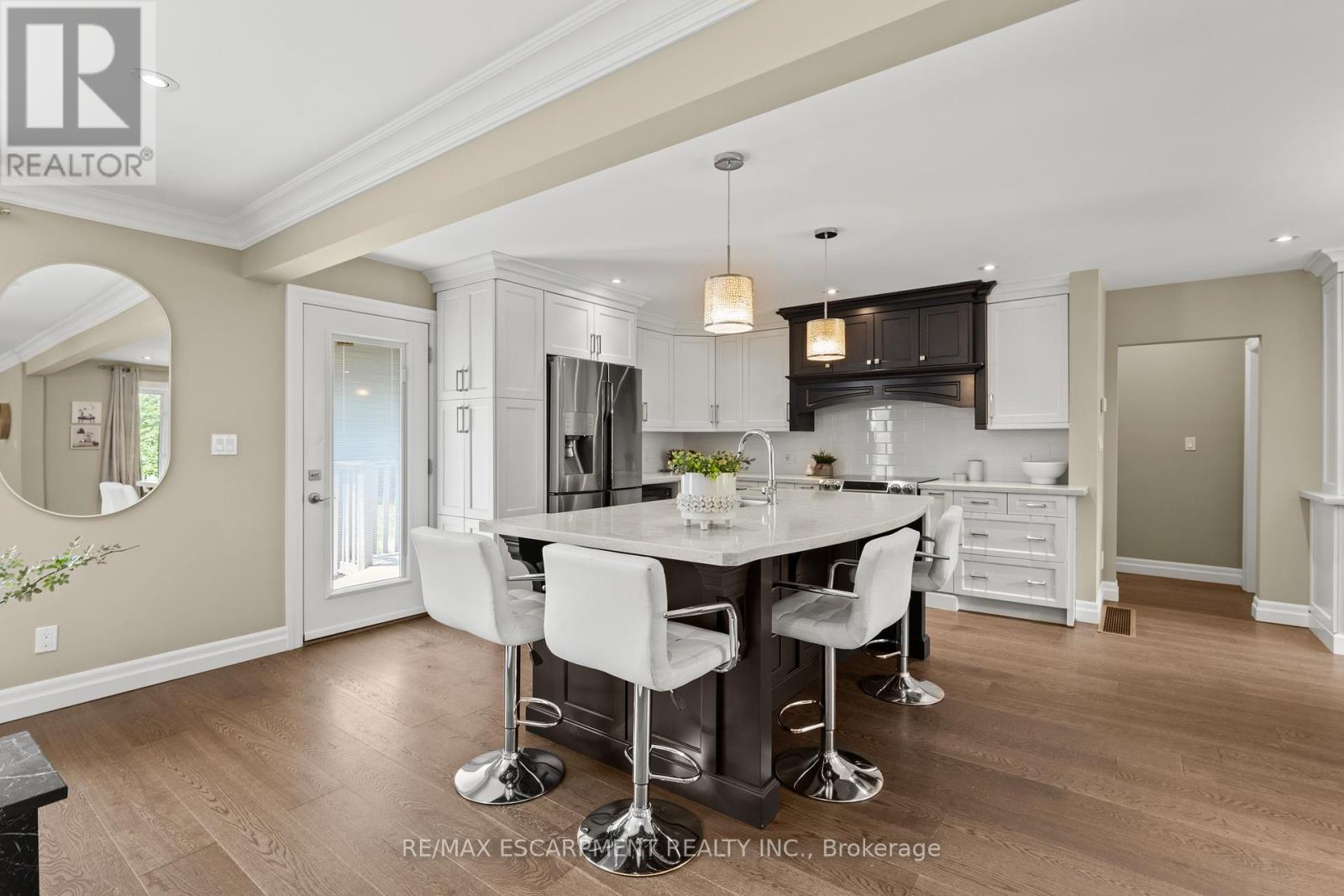 404 HAMILTON DRIVE - Image 10