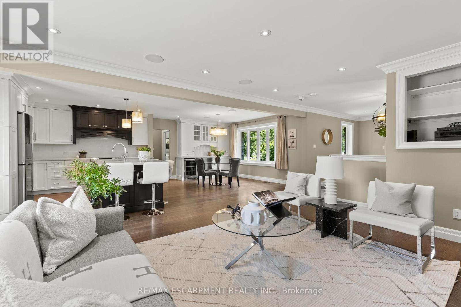 404 HAMILTON DRIVE - Image 9