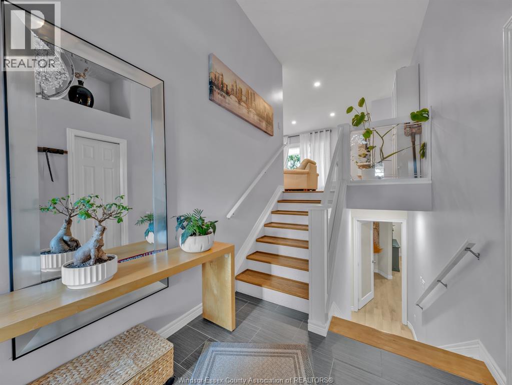 1045 CLOVER AVENUE - 5