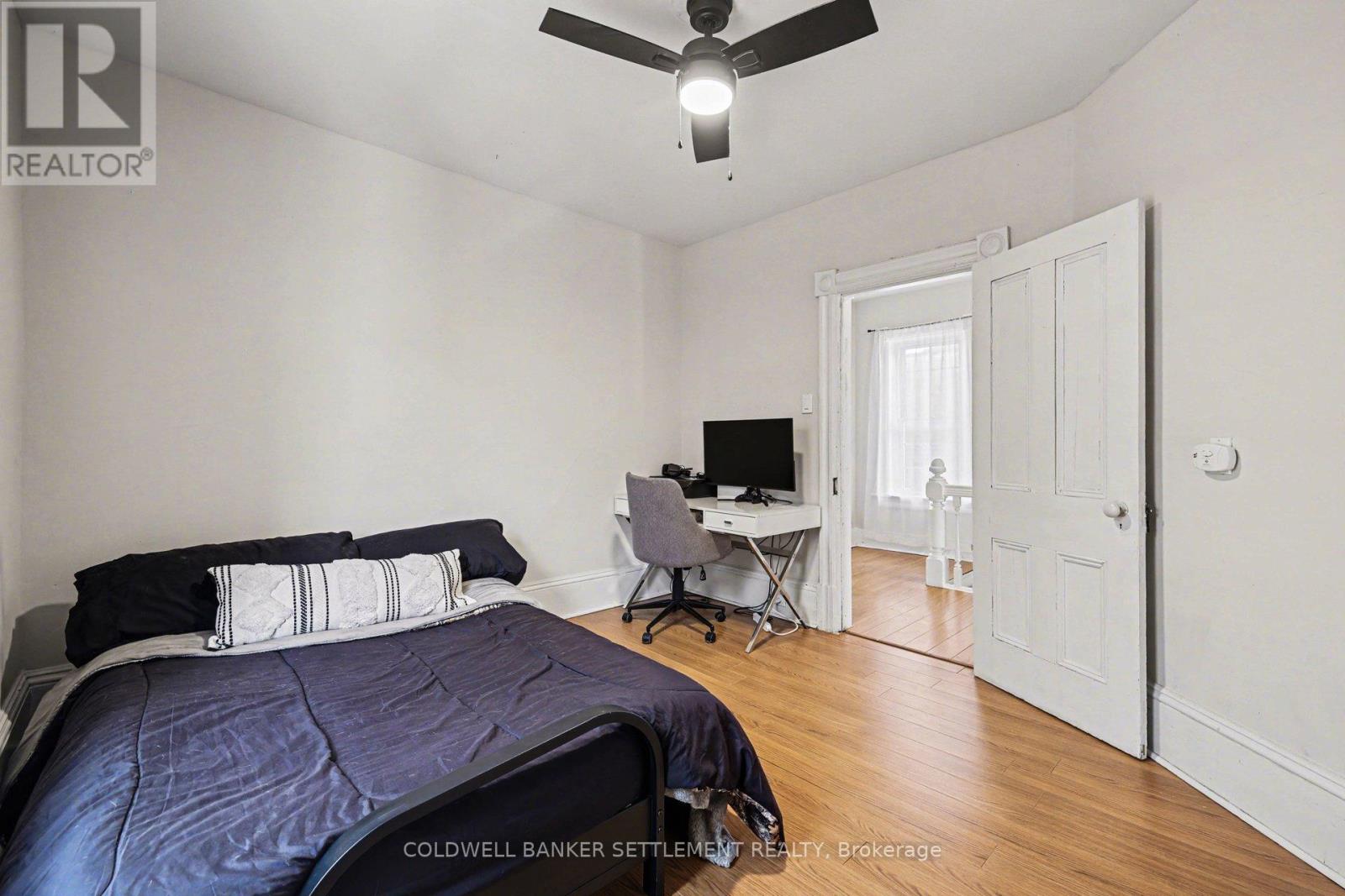 88 RUSSELL STREET E - 20
