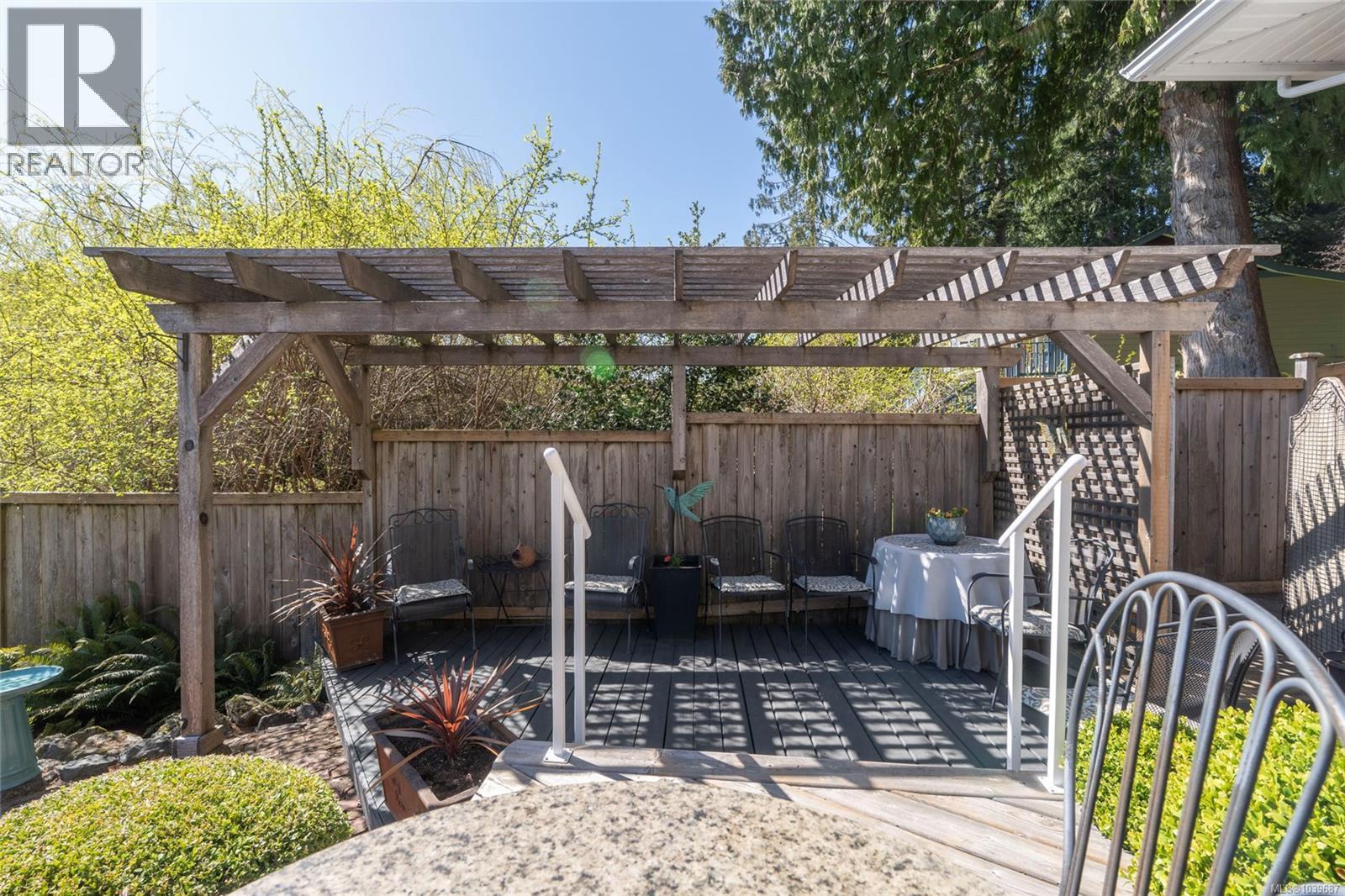 2308 Renfrew Rd - 18