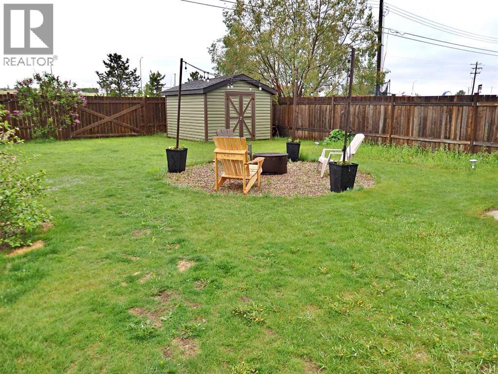 5007 44 Avenue - 32