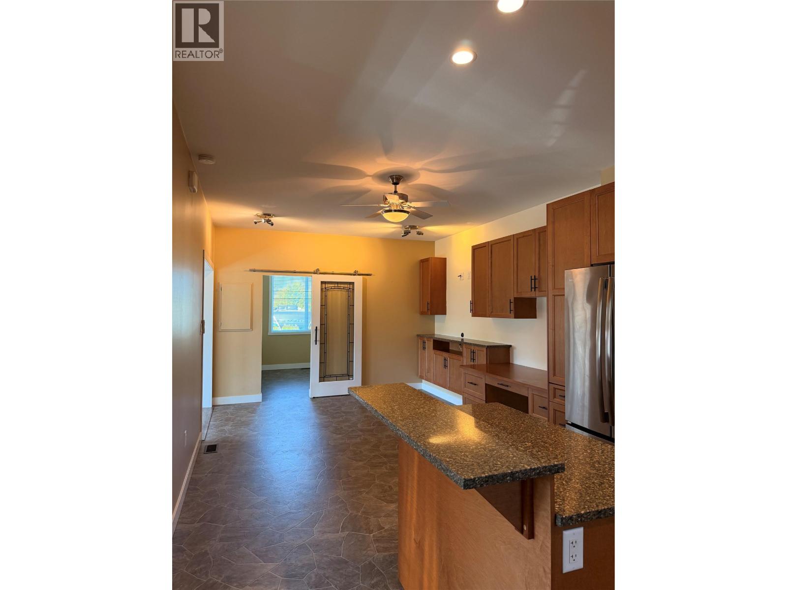 #164 8000 Highland Road - 13