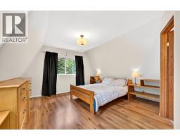 7346 Harrop Procter Road, Procter, BC V1L6R4 Photo 18