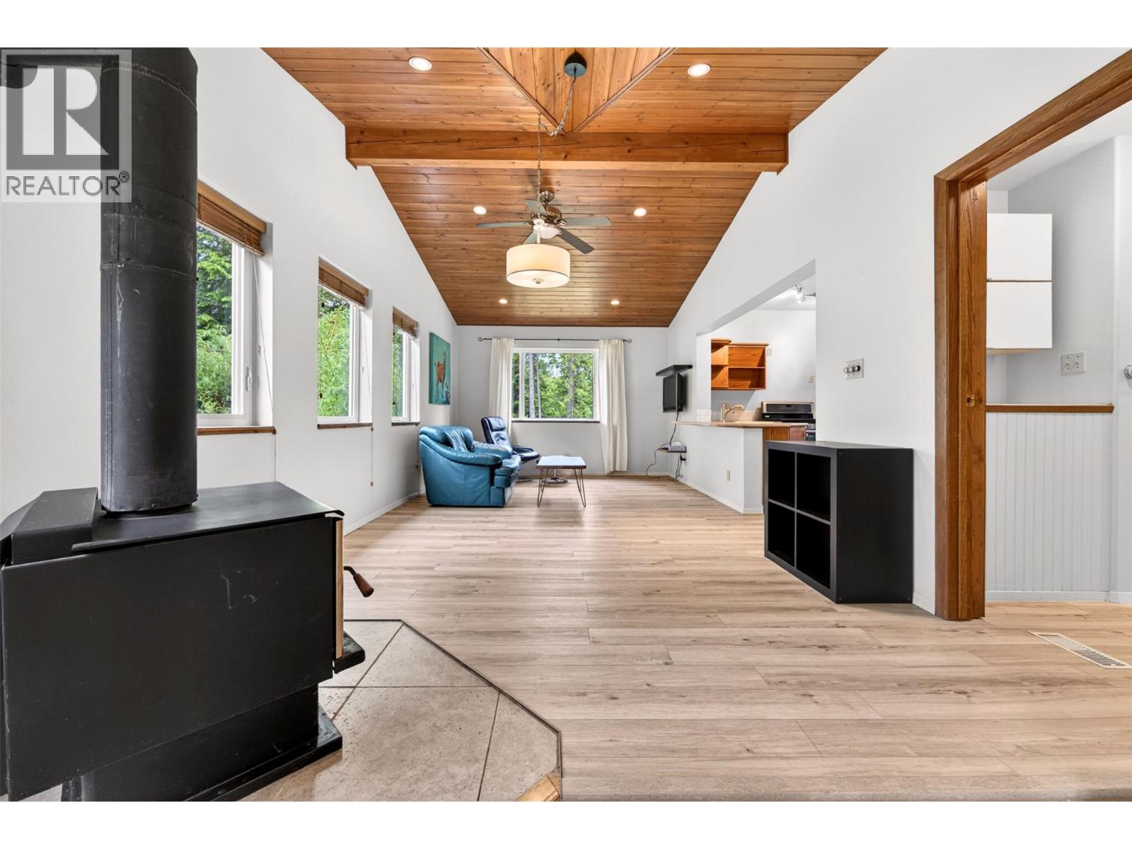 7346 Harrop Procter Road - 6