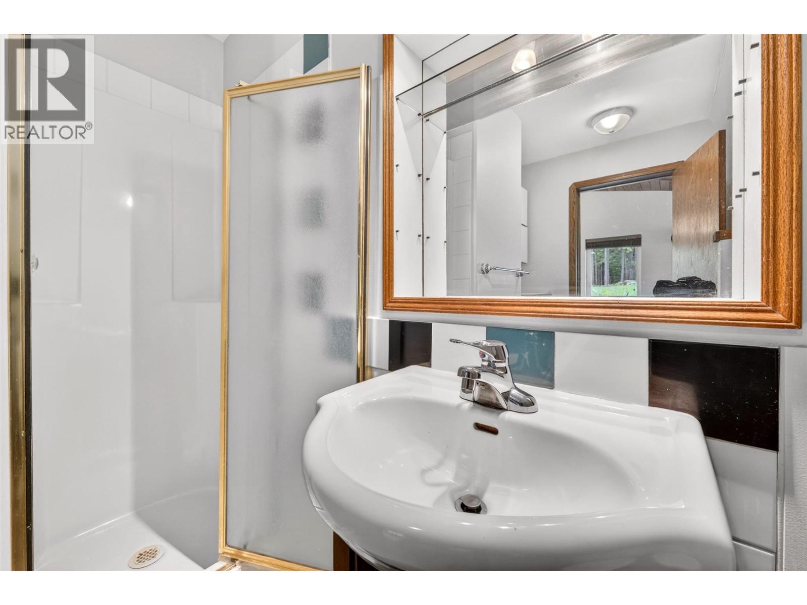 7346 Harrop Procter Road - 24