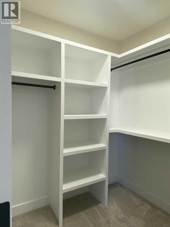 walk in closet