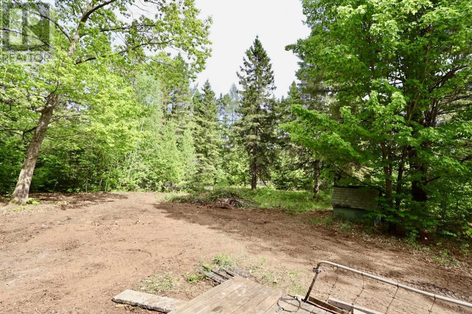 Ellis RD - Image 14