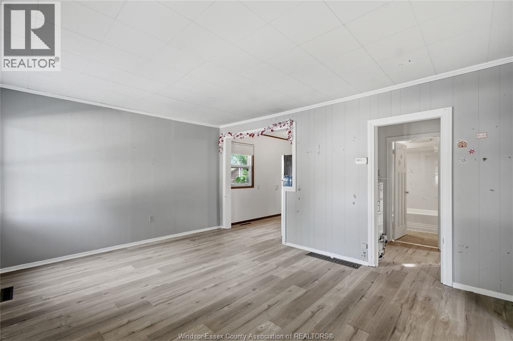 2209 FOREST - 7