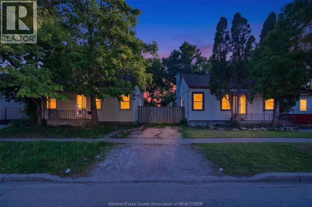 2209 FOREST - 18