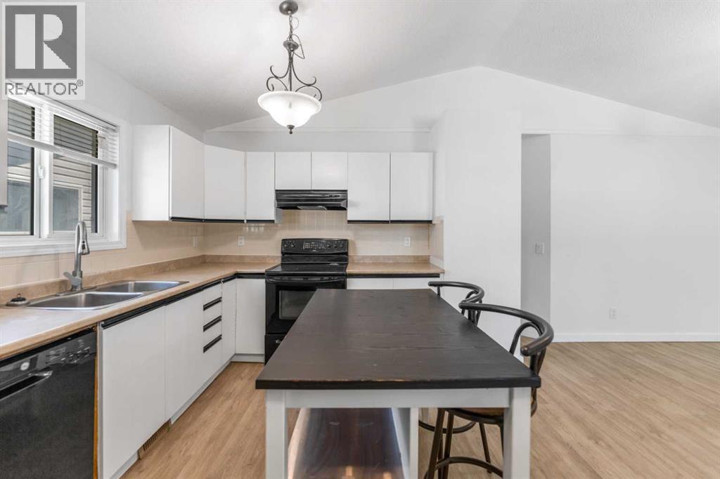 15 Erin Green Way SE — photo 14