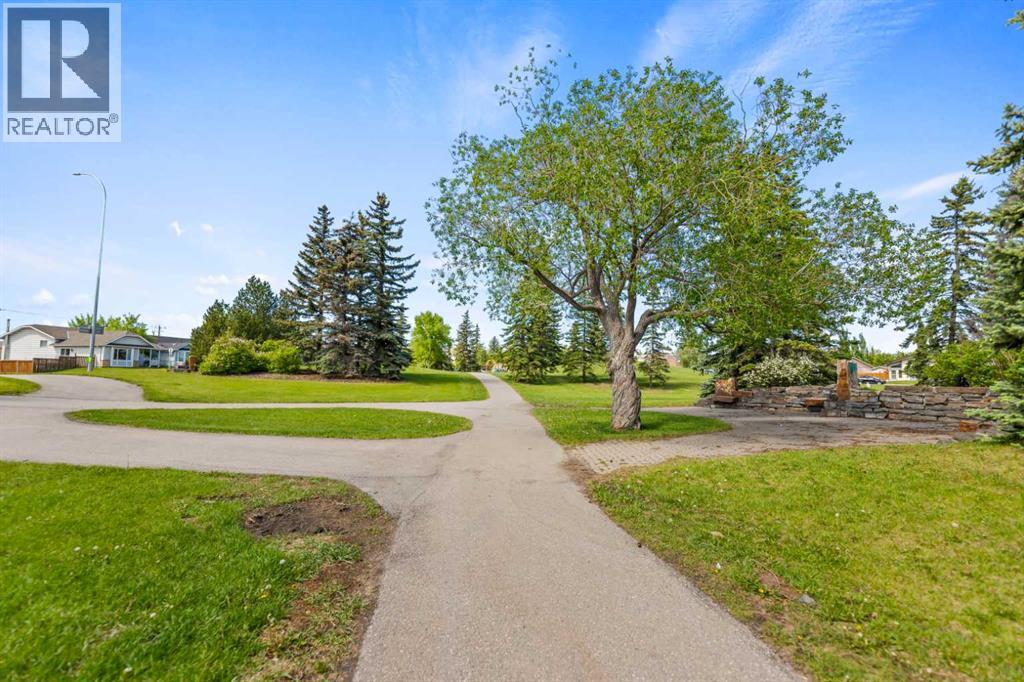 15 Erin Green Way SE — photo 31