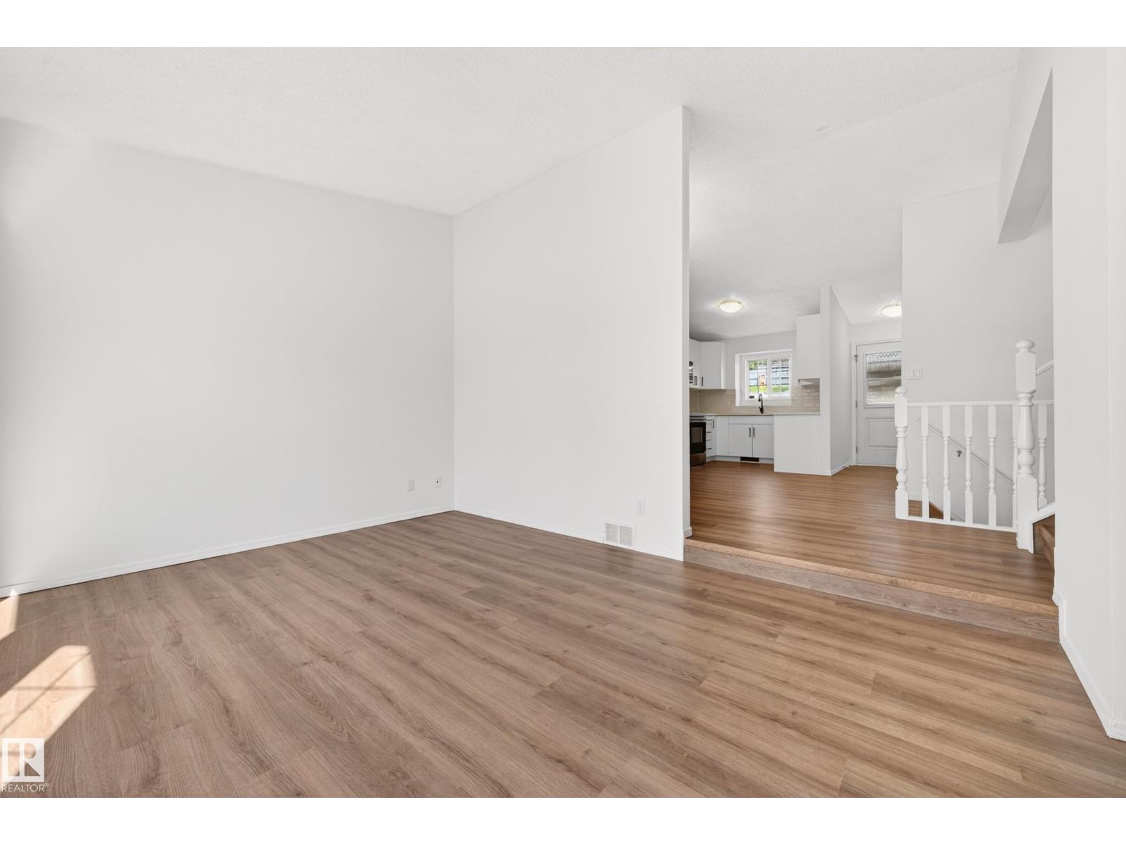 18956 78 AV NW - 6