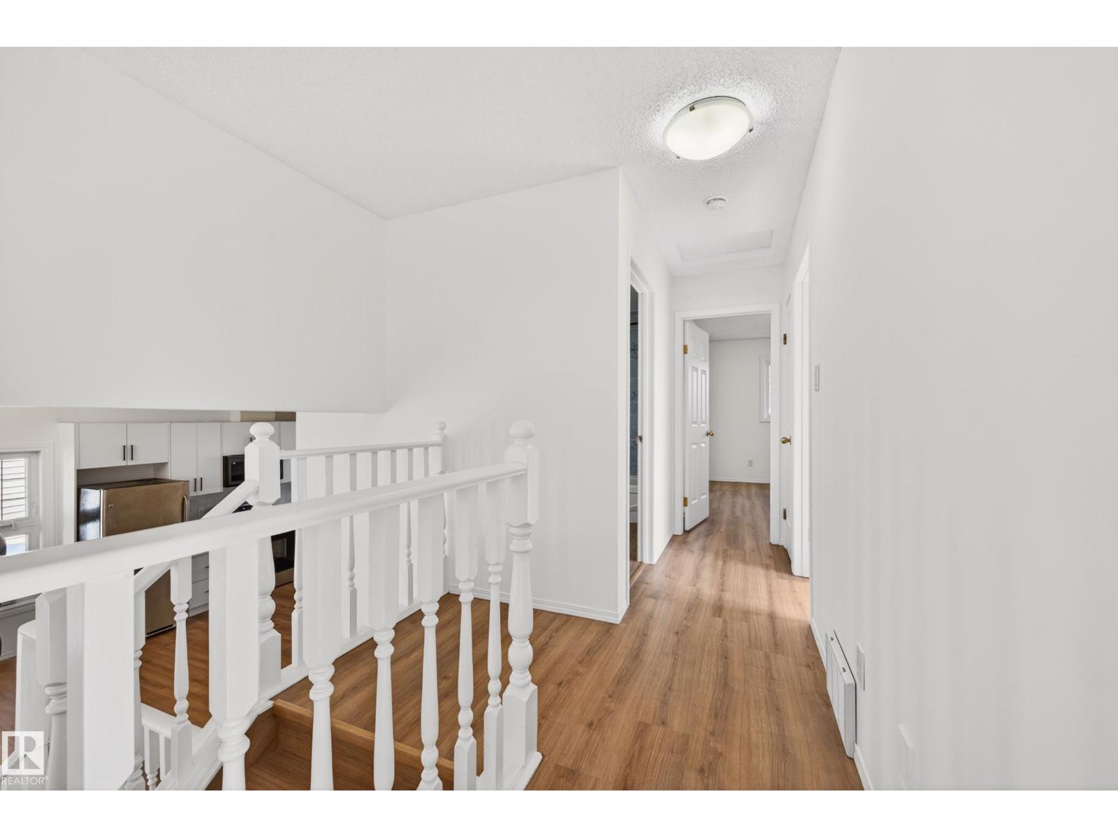 18956 78 AV NW - 22