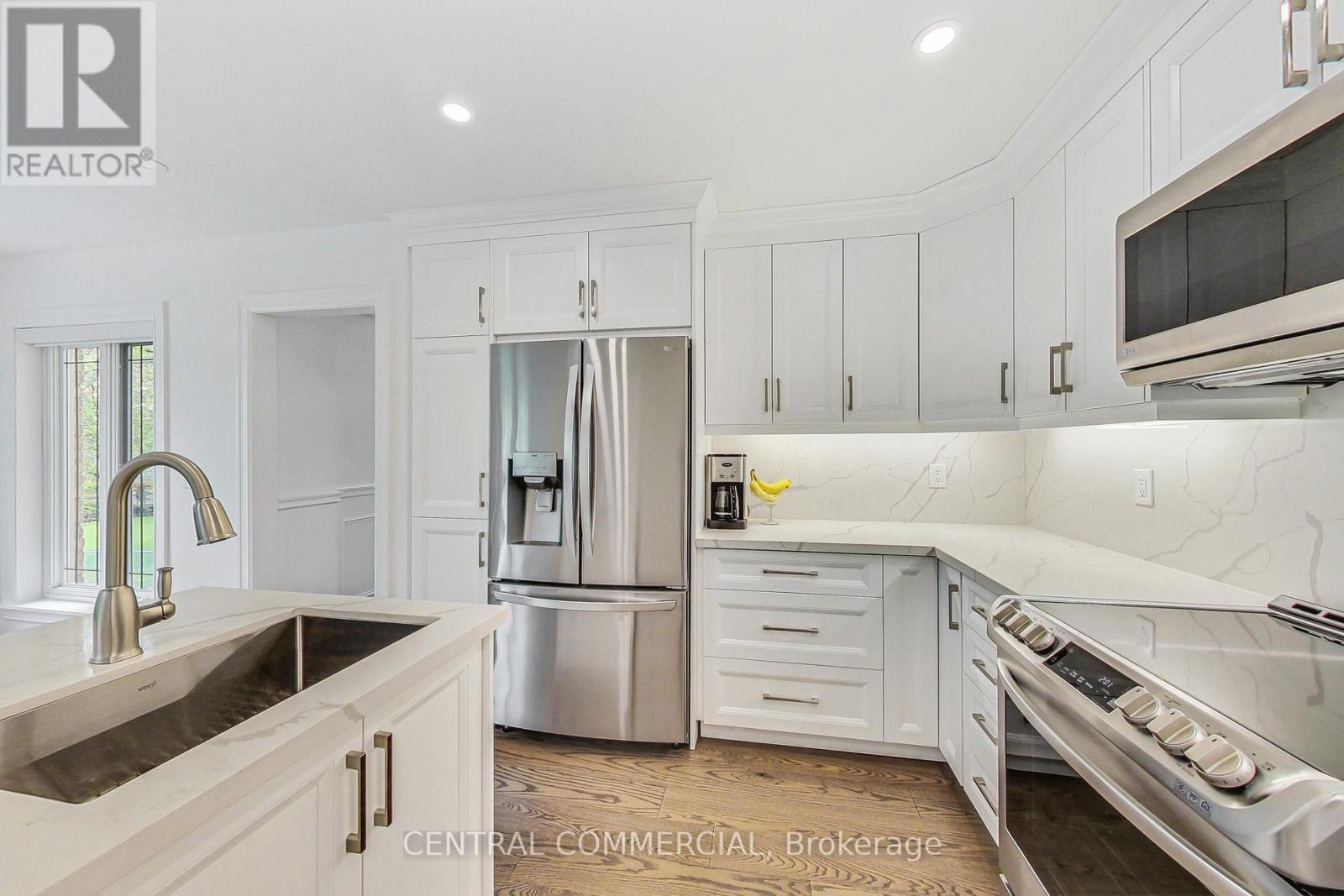35 MACKAY DRIVE - 10