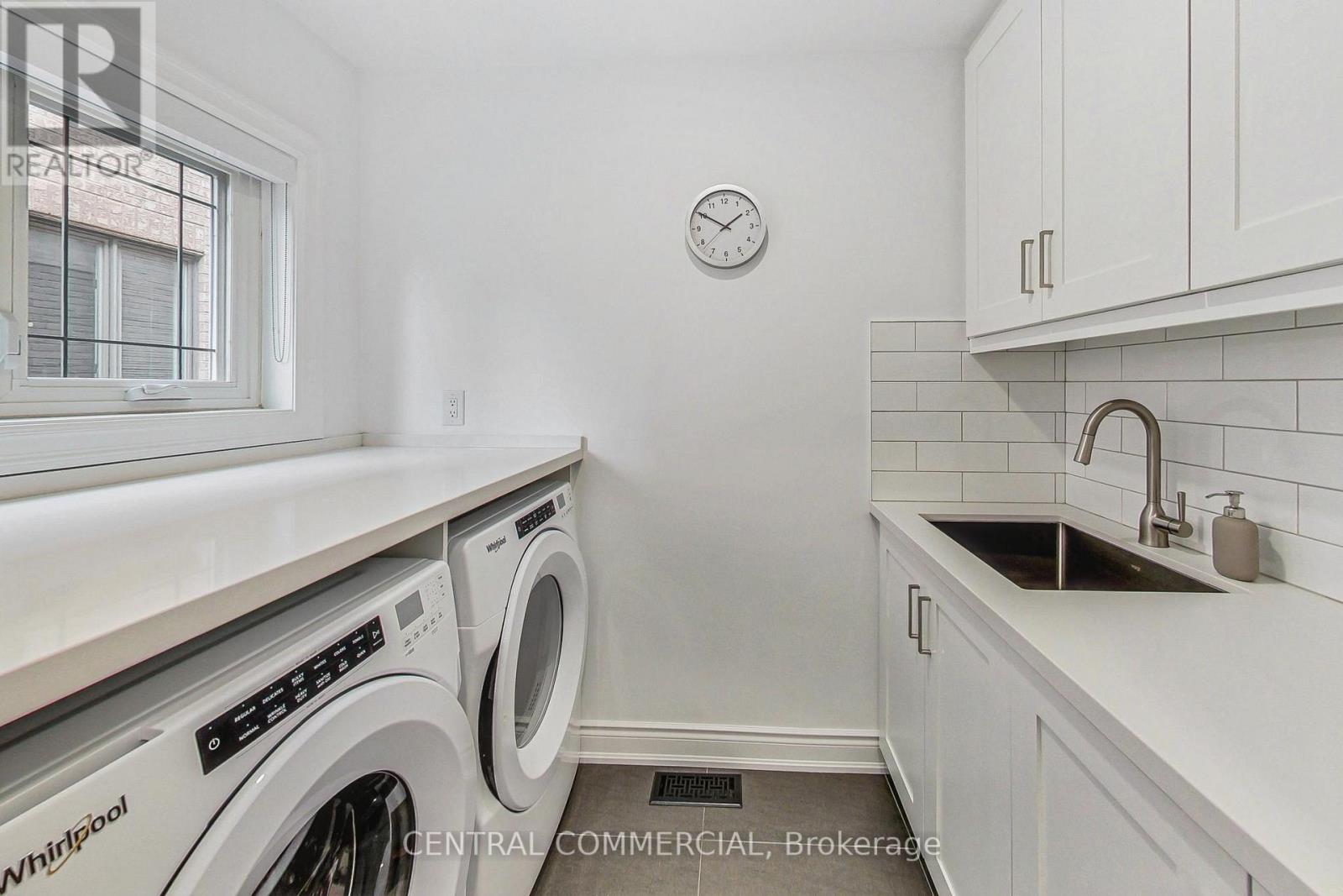 35 MACKAY DRIVE - 17