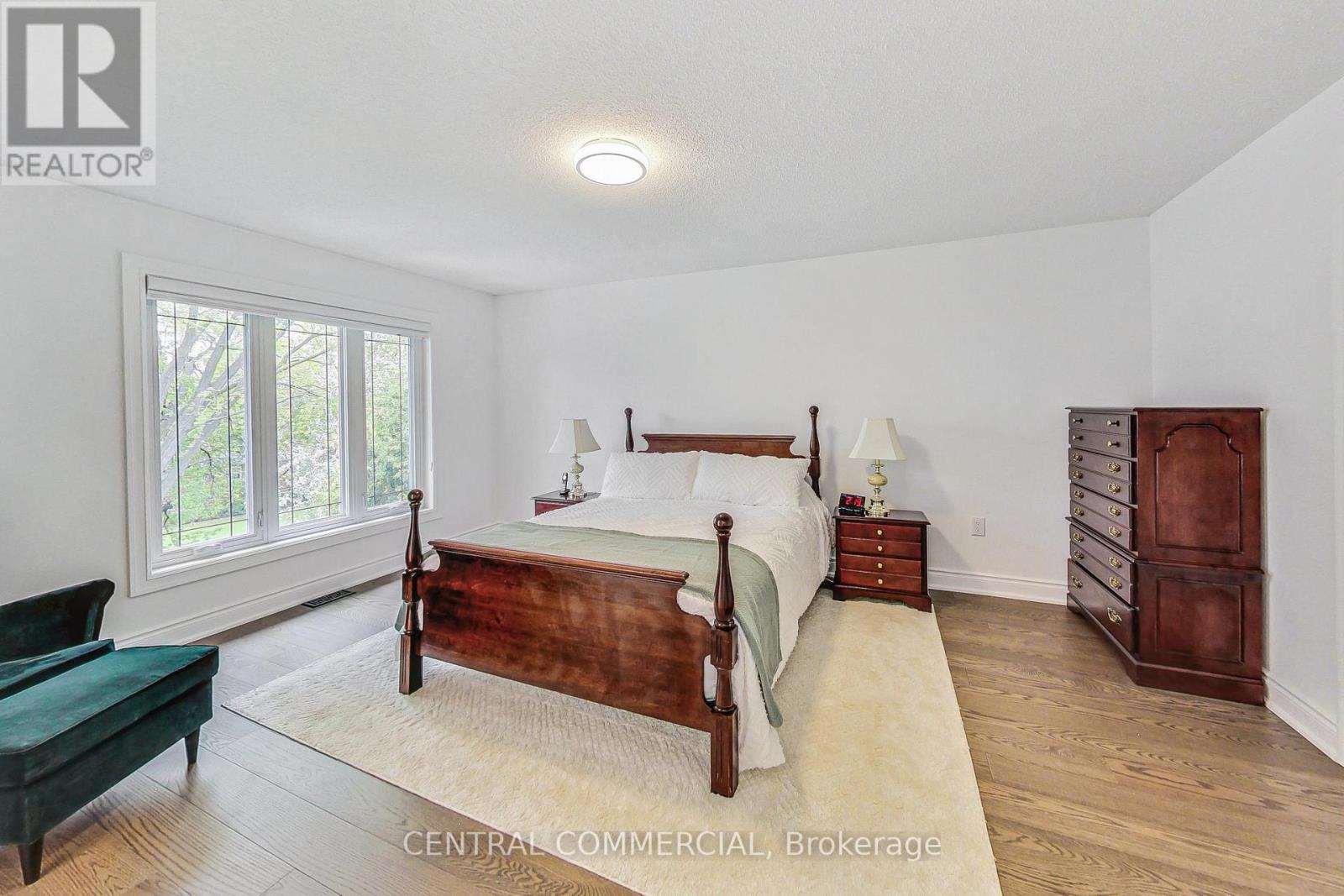 35 MACKAY DRIVE - 19