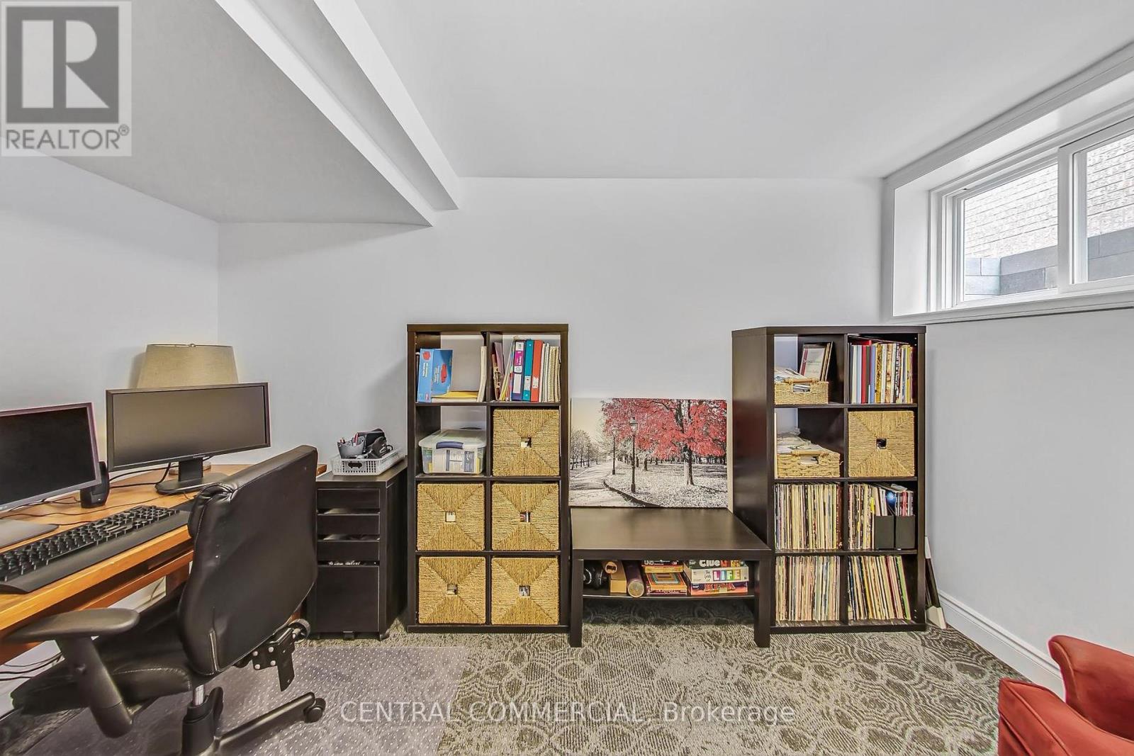 35 MACKAY DRIVE - 40