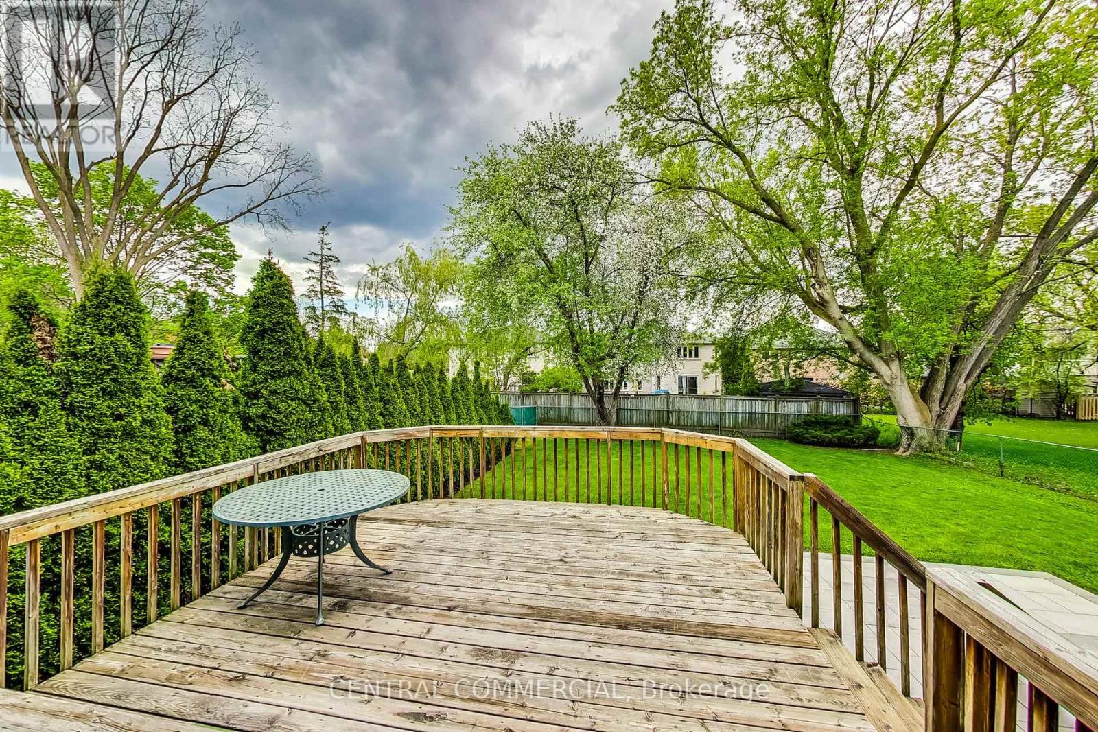 35 MACKAY DRIVE - 44