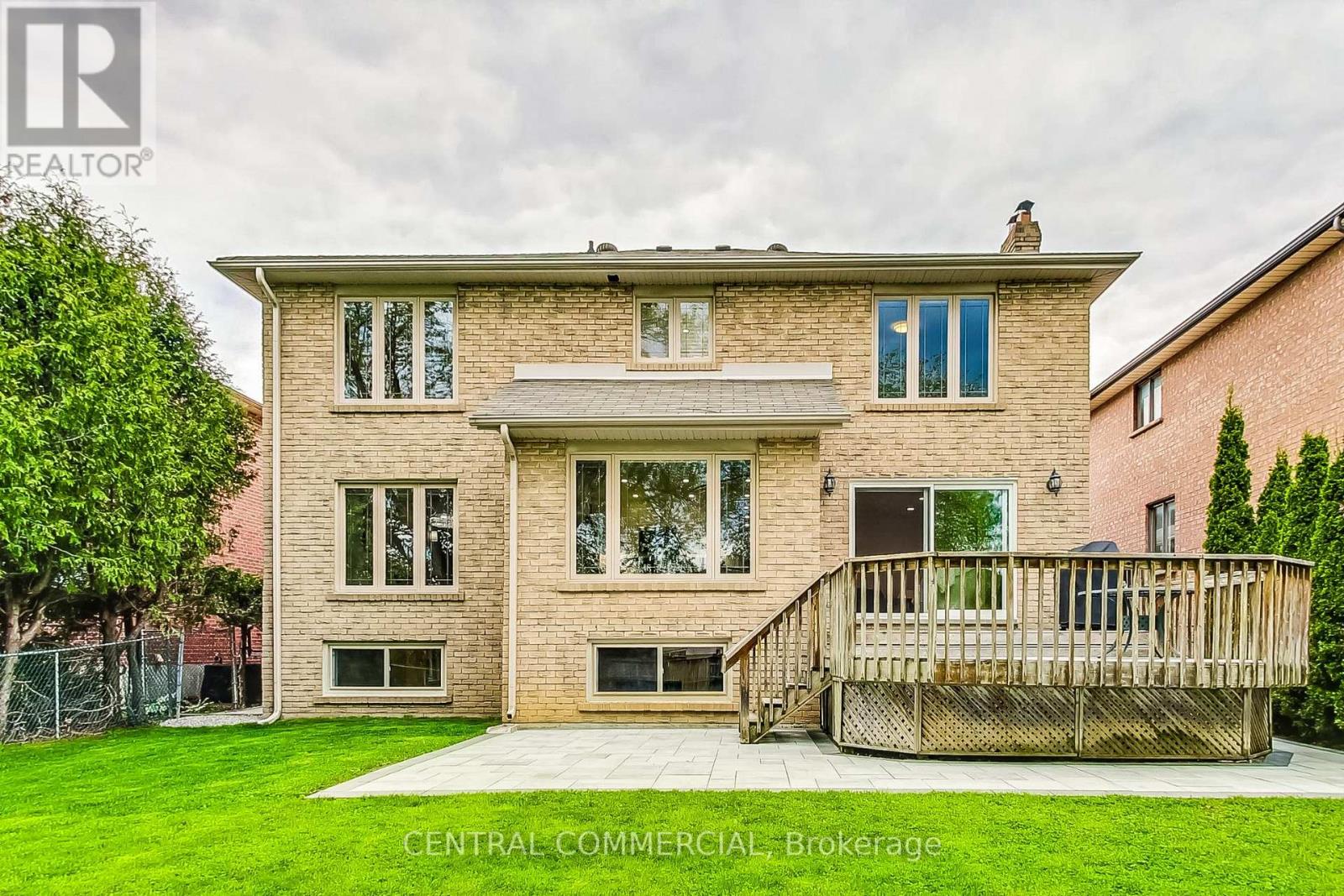 35 MACKAY DRIVE - 46